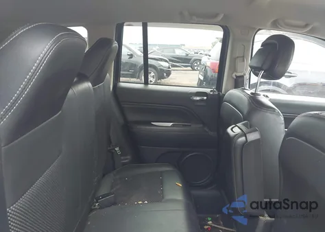 2015 Jeep Compass Latitude из США, поврежденный, VIN 1C4NJDEB8FD412768